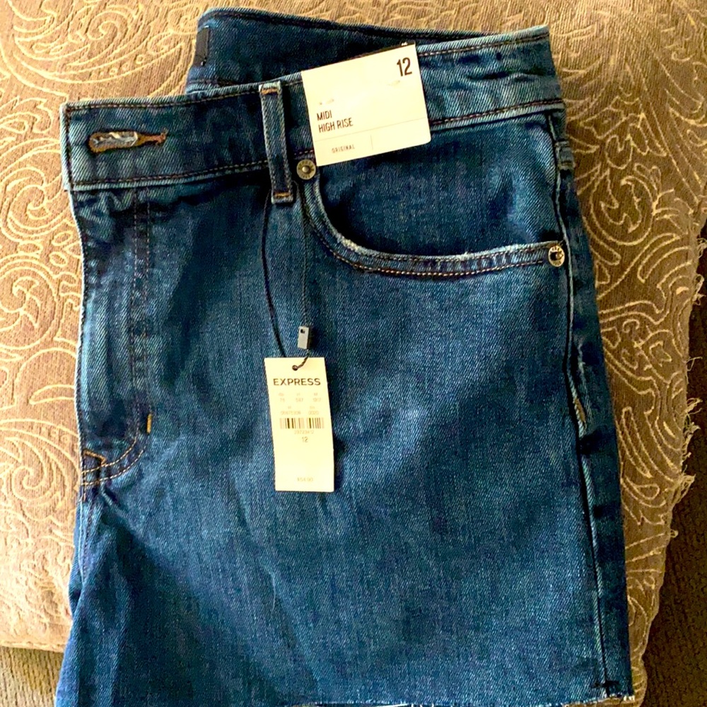 Express shorts brand new! Current style!